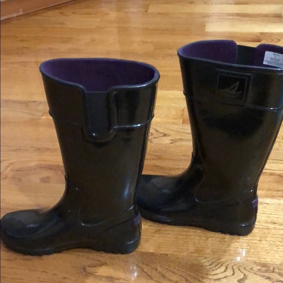 sperry low rain boots